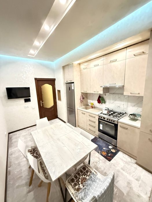 Айбек метро Сдаётся квартира 3 х комната