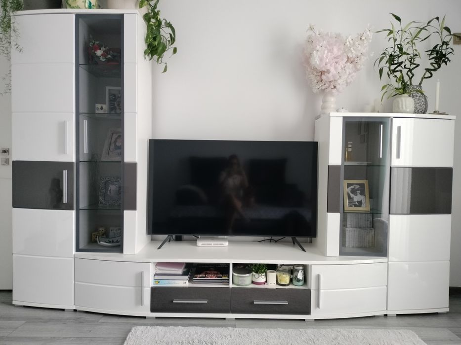 Ansamblu mobila living MDF(Moemax)-stare buna-1800 lei -Giroc