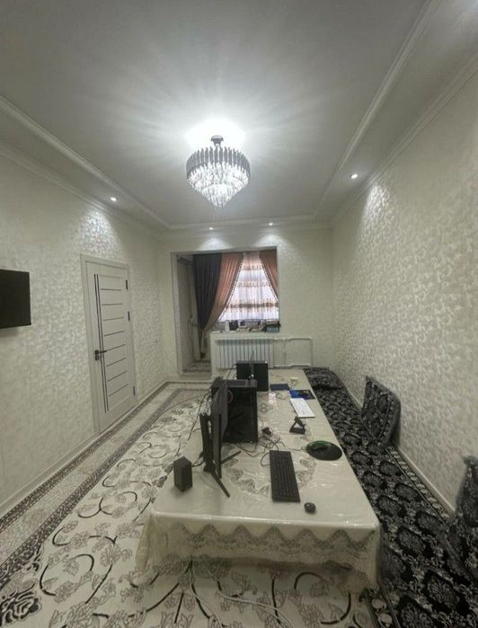 Лисунова2- 2/4/4 55м²ли янги шароитли квартира ижарага оилага берилад