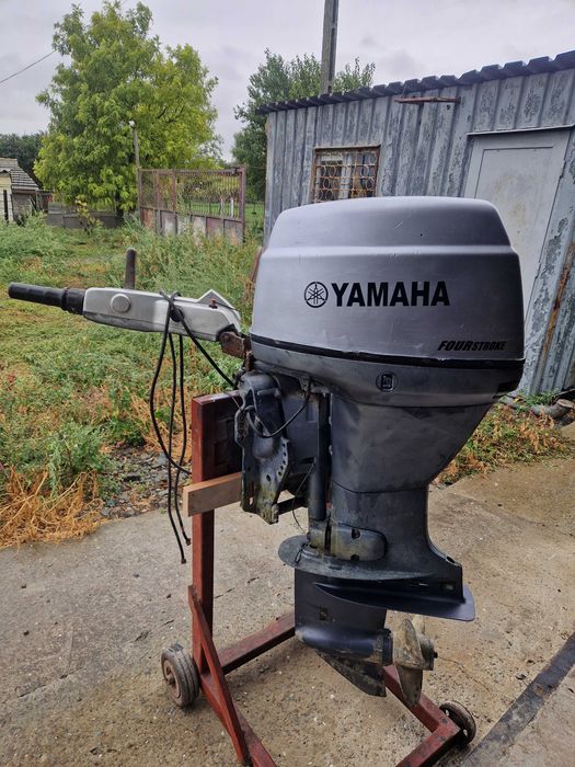 Motor Yamaha 40 cp 4 timpi
