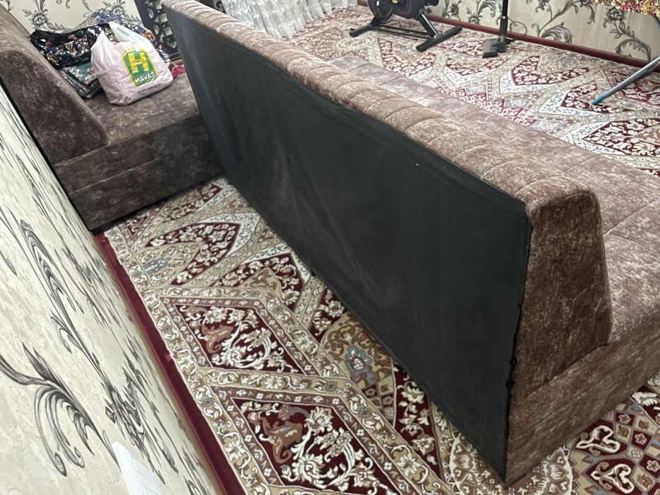 2 ta Divan 2 metrga 1.6 metr