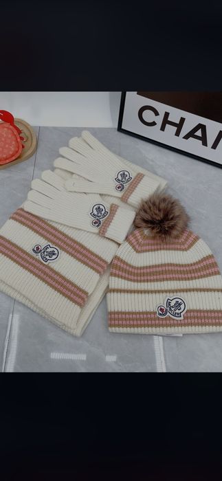 Set Moncler, model 2026, 5 modele