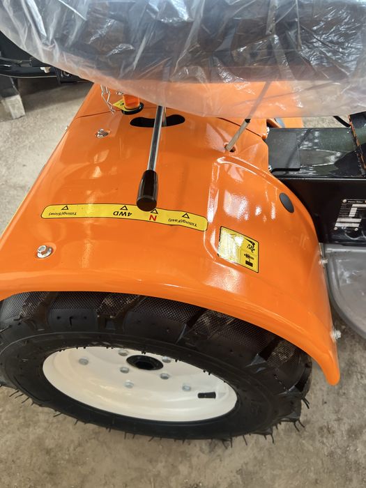 Mini traktor parniklar uchun