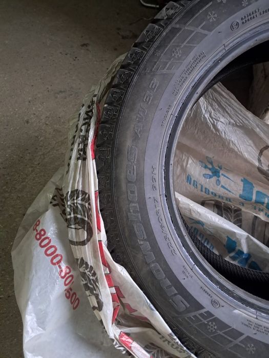 Продам зимние шины липучка