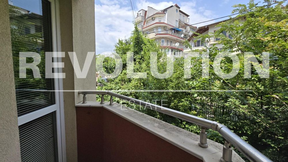 Дава се под наем Двустаен апартамент в Варна, Бриз - 81 кв.м за 500 € - Снимка #8