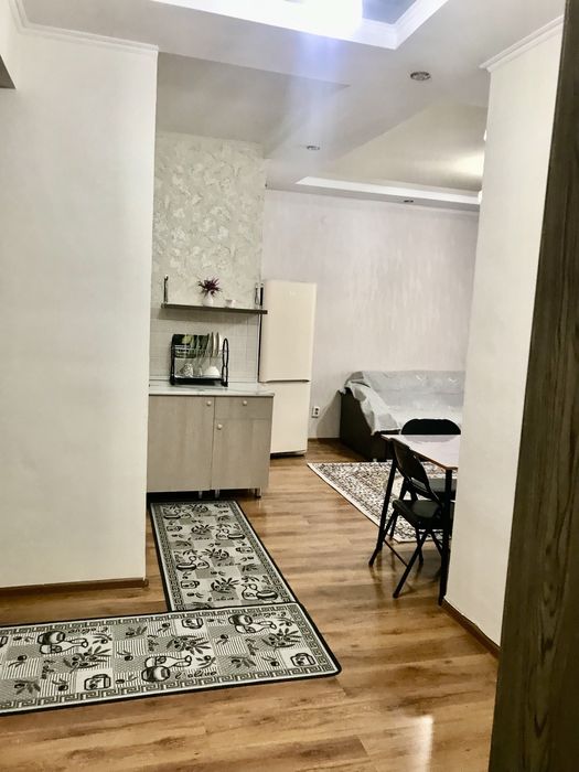 2 комнатную 13 000 Центр