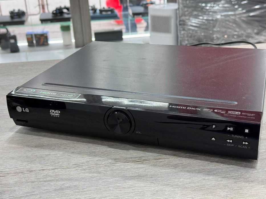 Домашно кино уредба LG HT306SF / 5 колони + буфер, дистанционно