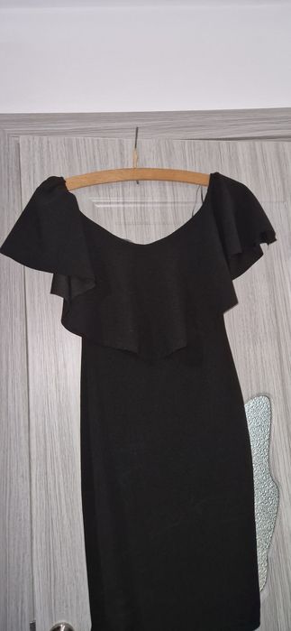 Vând rochi de ocazie marimea XS
