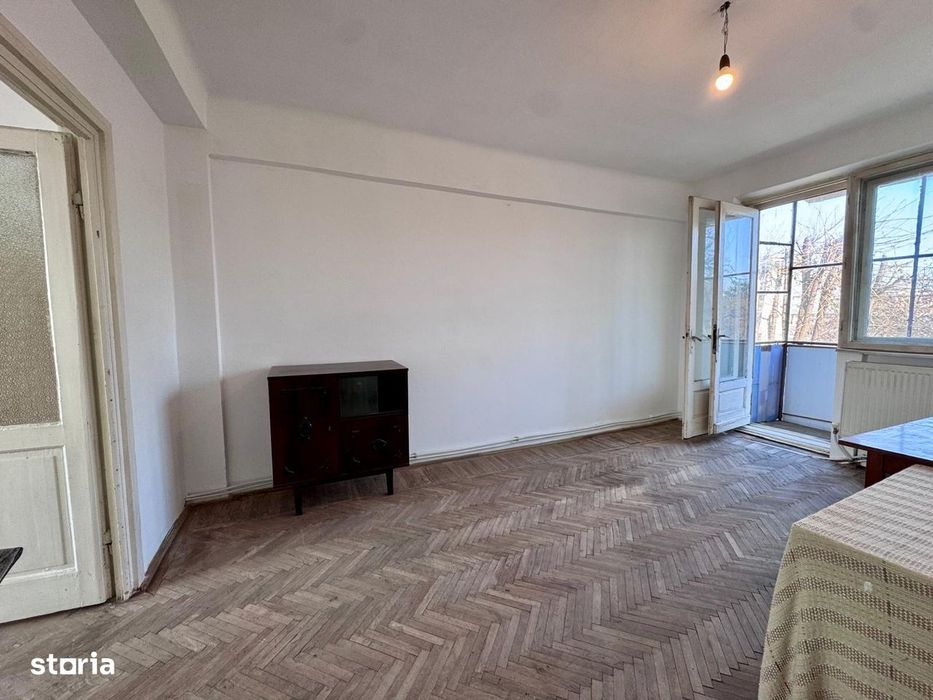 Bacău, Ateneu - apartament cu două camere — fotografia 3