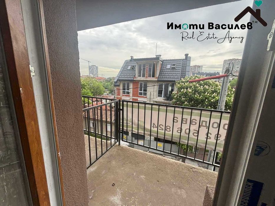 Продава се Двустаен апартамент в София, Център - 61 кв.м за 1355 €/кв.м - Снимка #4