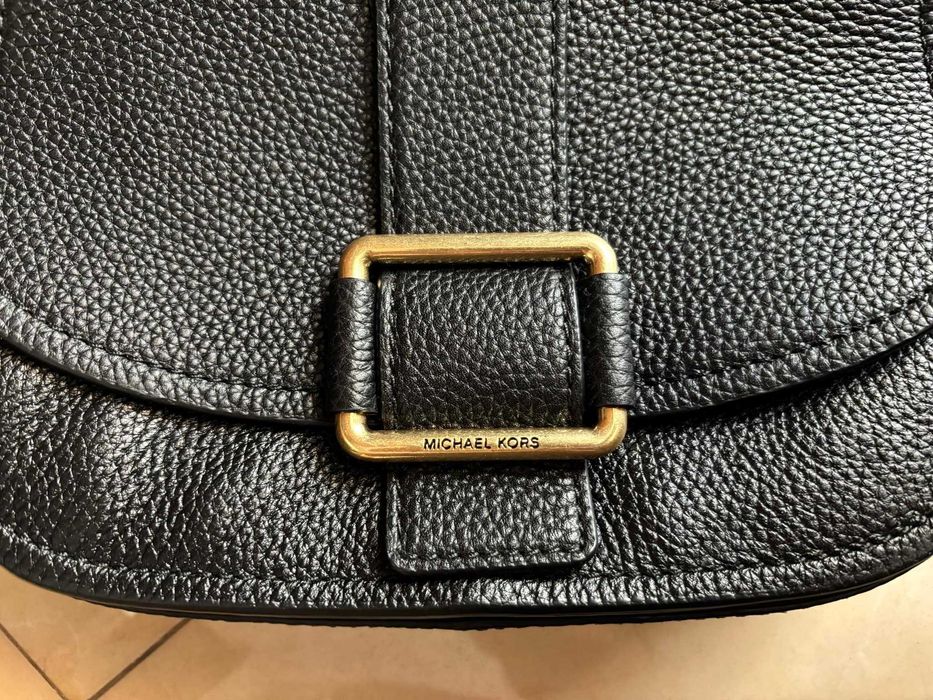 Michael Kors Maxine нова чанта през рамо от телешка кожа