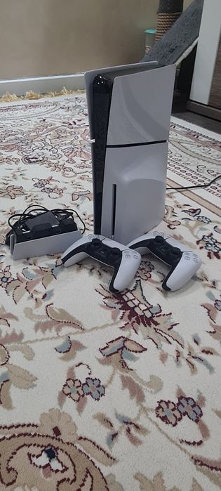 PlayStation 5 Slim с дополнениями