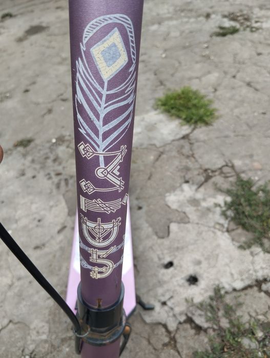 Vând  Trotineta pentru copii vârstă 6-9 ani