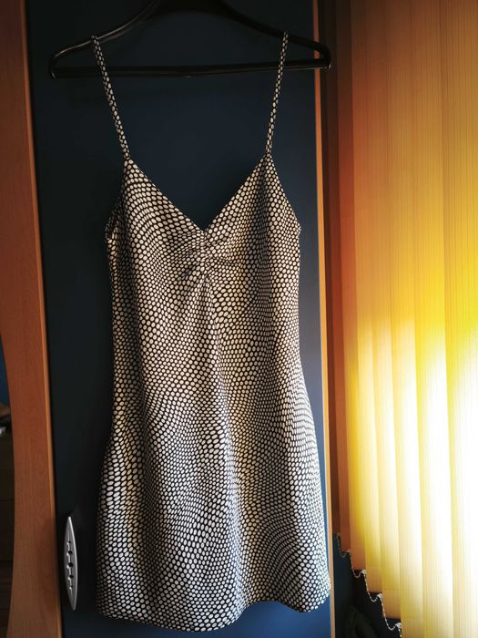 Сатенени рокли Stradivarius