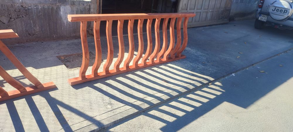 Деървен парапет по поръчка