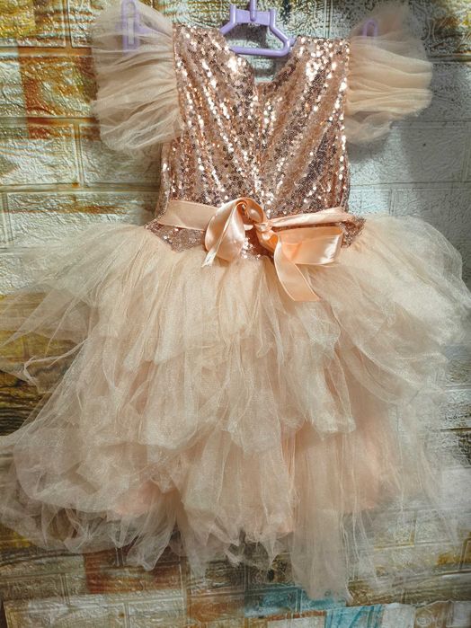 Детски рокли, различни размери