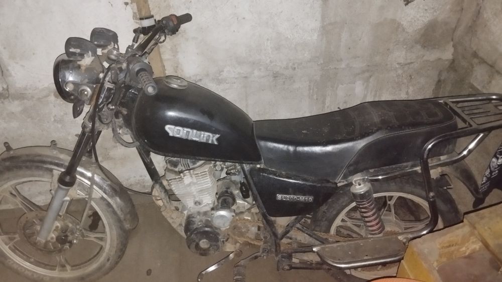 Продам мотоцикл 200 кубов sl200 m10