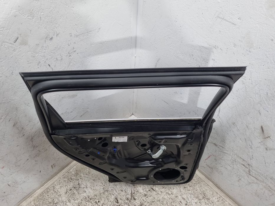 Usa stanga spate Volkswagen Touareg (7LA, 7L6) [Fabr 2003-2010] R-line