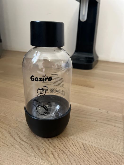 Уред за газирана вода Gaziro с две бутилки