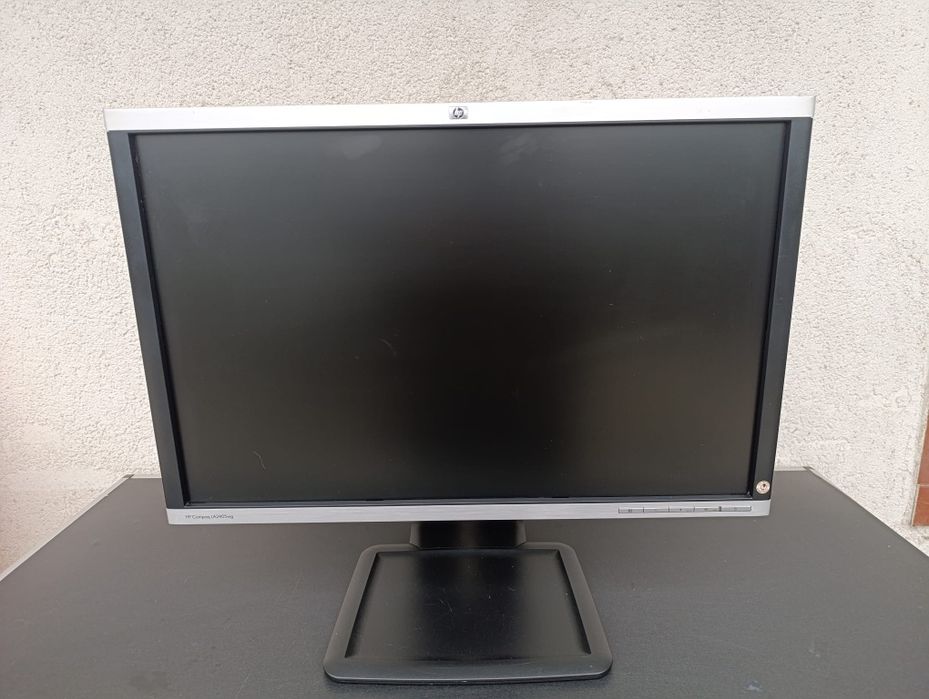 Monitor LCD 24" HP Compaq LA2405WG Grad A 1920x1200 5ms DVI VGA