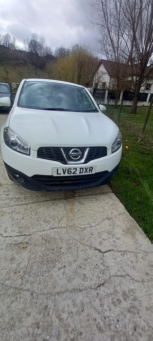 Nissan Qashqai 1.5 diesel volan pe dreapta