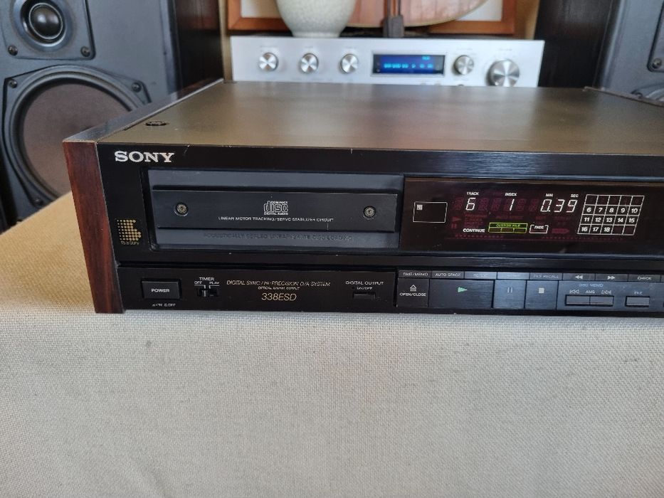 Cd Player Sony CDP - 338 ESD. Perfect functional.