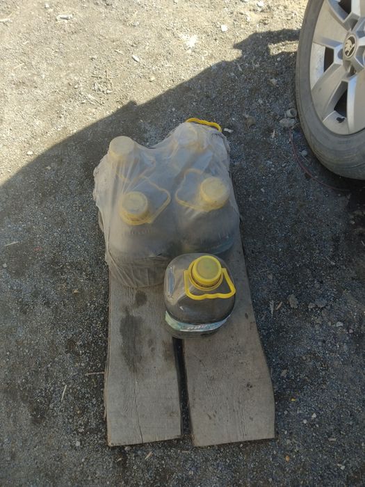 Продам эмаль лак