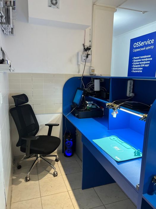 Продам стол ресепшен для ремонта