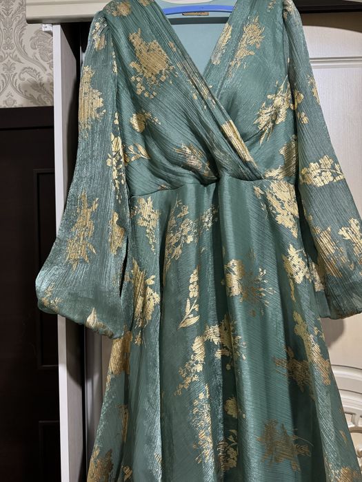 Вечерний кўйлак б/у