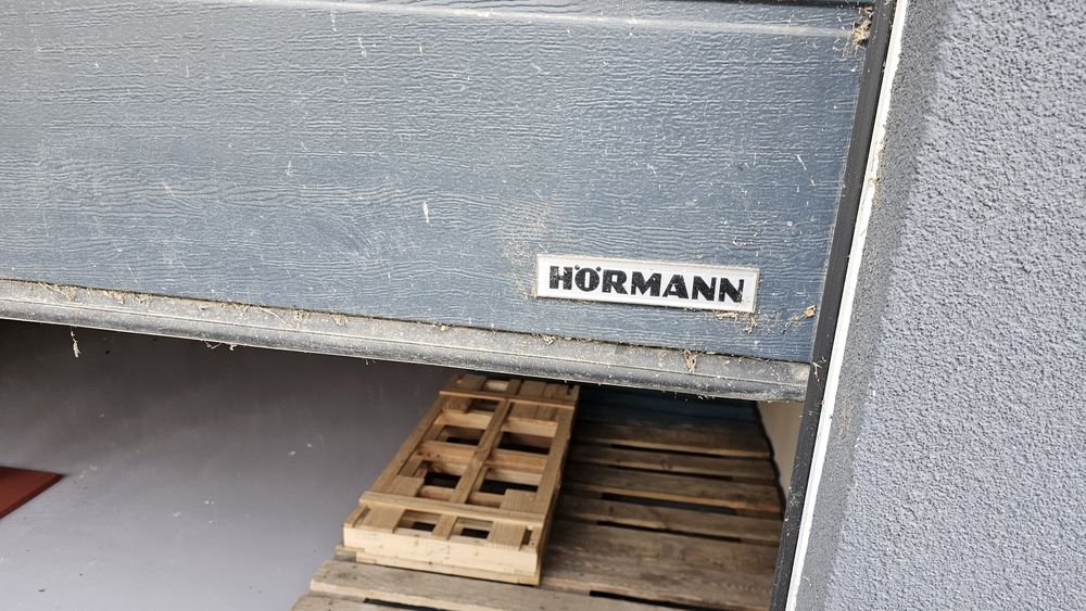 Дава се под наем Гараж / Паркомясто в Плевен, Идеален център - 40 кв.м за 153 € - Снимка #3