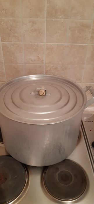 Кастрюля алюминиевая