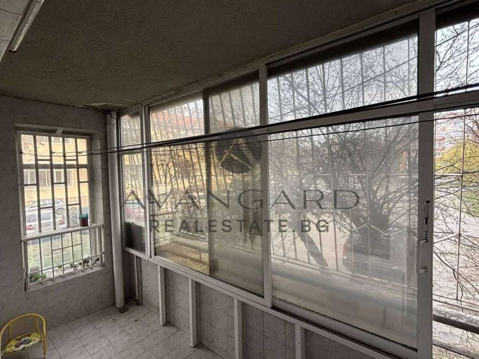 Продава се Тристаен апартамент в Пловдив, Кючук Париж - 100 кв.м за 1643 €/кв.м - Снимка #3