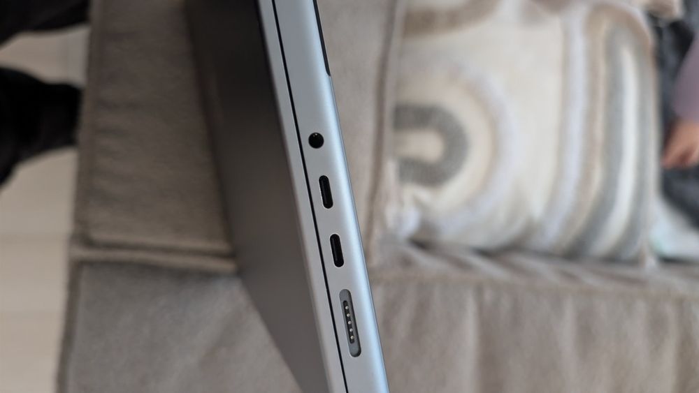 MacBook Pro 16 inch M1 Pro 16GB RAM 512GB SSD A2485 impecabil