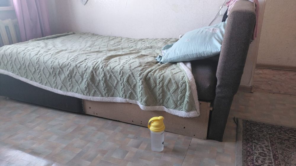 Продам кресло и кровать