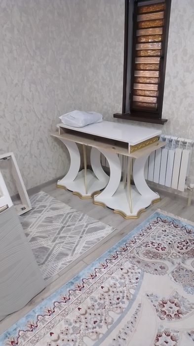 Продам гостиный стол