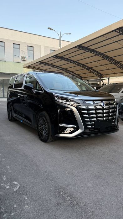 DENZA D9 2025 модель DM-i AWD Smart Driving 1020 Premium