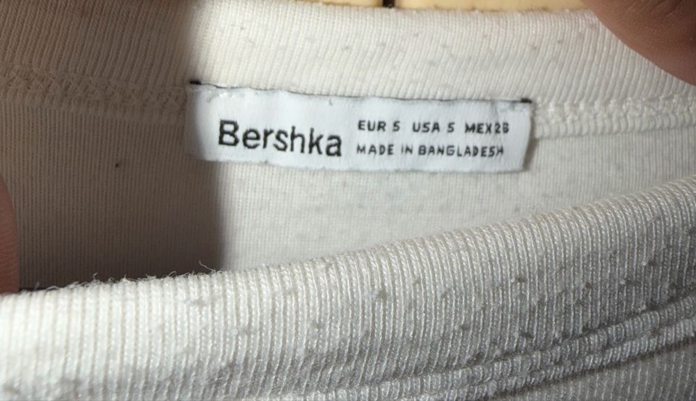 Топ BERSHKA с принтом
