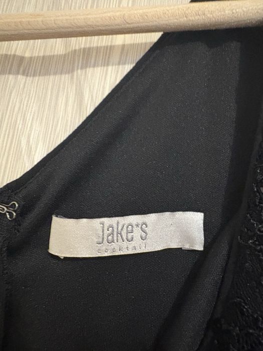 Коктейлна рокля Jake’s
