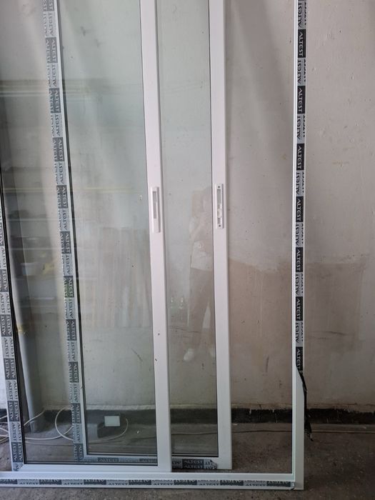 Продавам алуминиева дограма