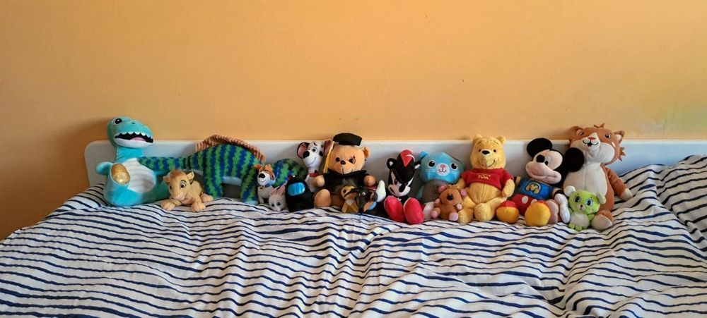 17 Jucării de pluș pentru copii, preț pentru tot lotul