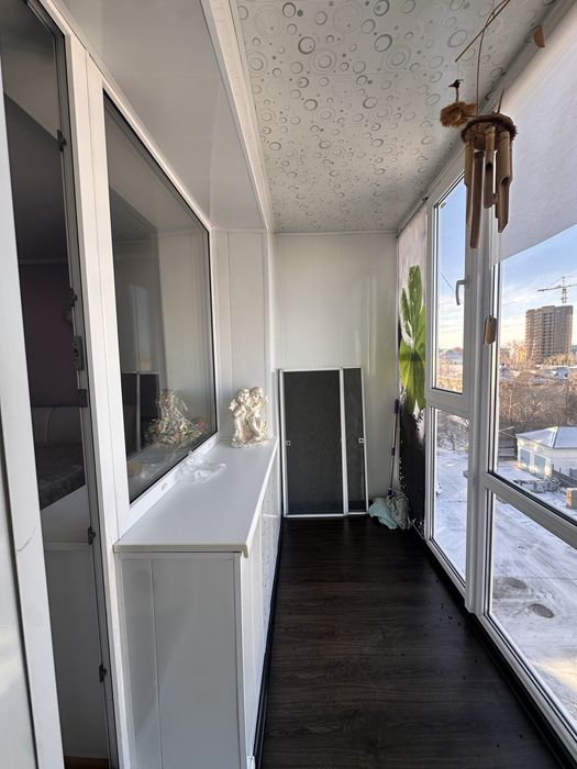 Продам 3х комн.центр , достык