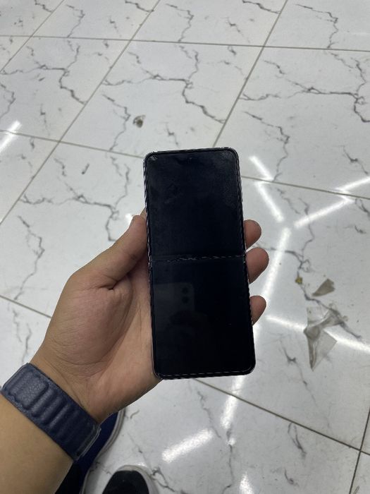 Samsung galaxy z flip4 5g