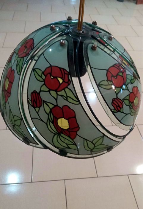 Продаётся люстра и фужеры с бокалами