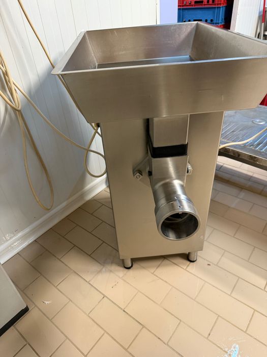 Masina de Tocat Carne Industrială