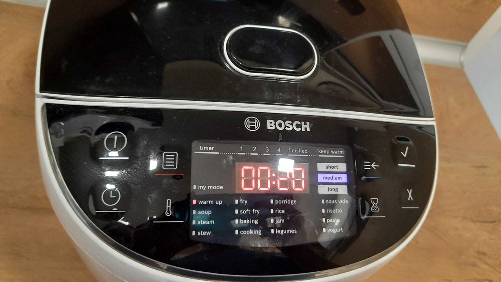 Мултикукър BOSCH - MUC11W12