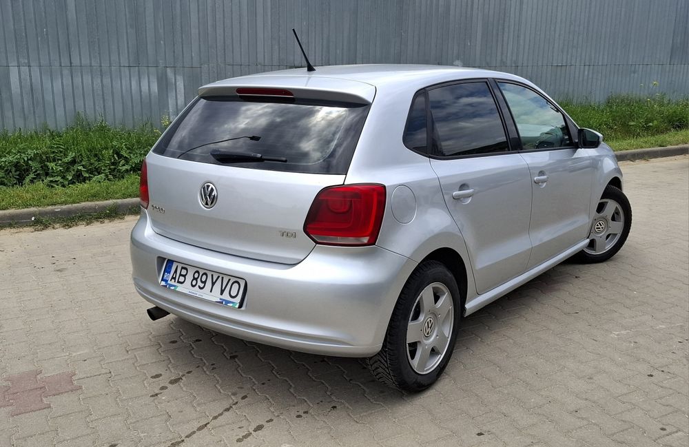 VOLKSWAGEN Polo 2012 — imagine 4