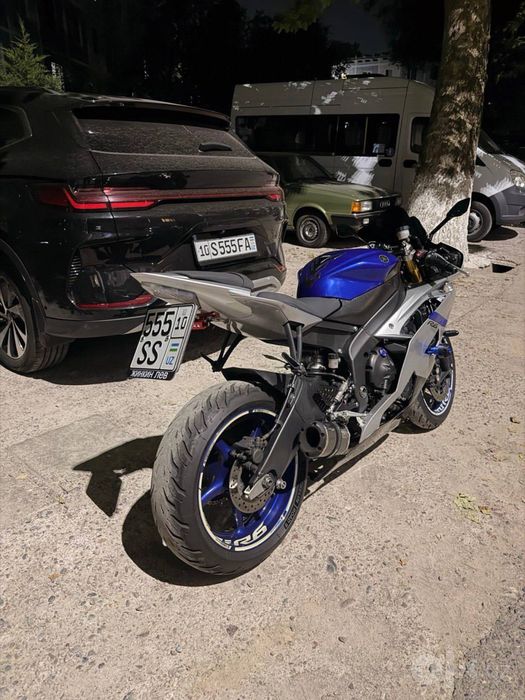 Мотоцикл Yamaha R6