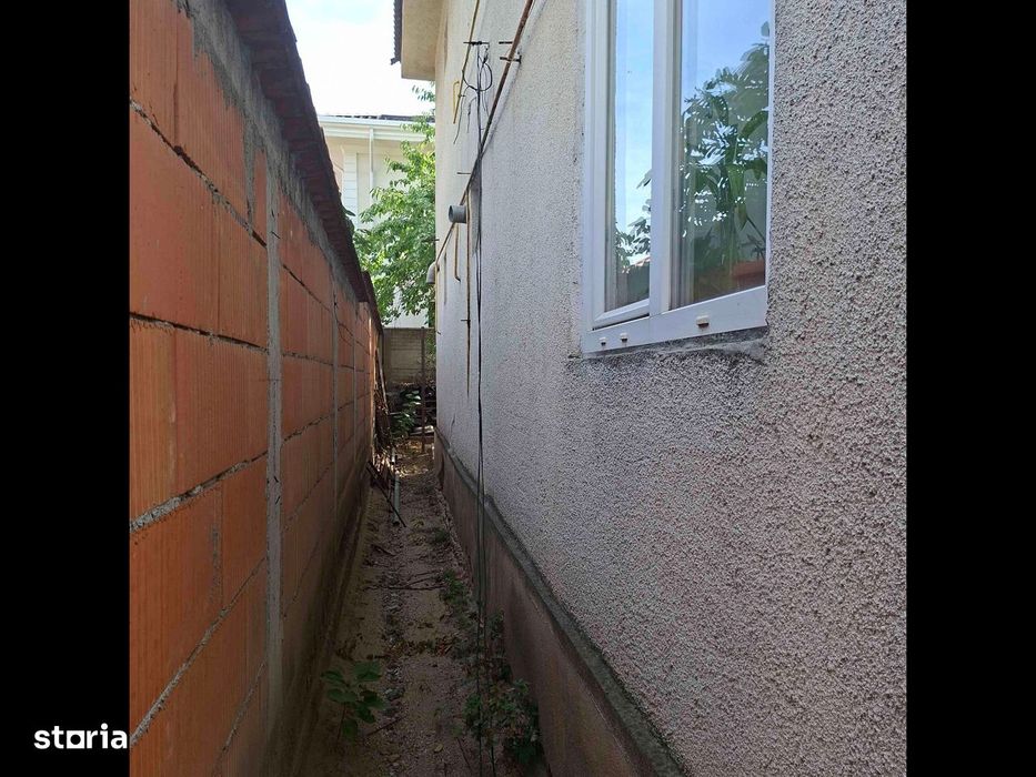Casă, cart Rovine
