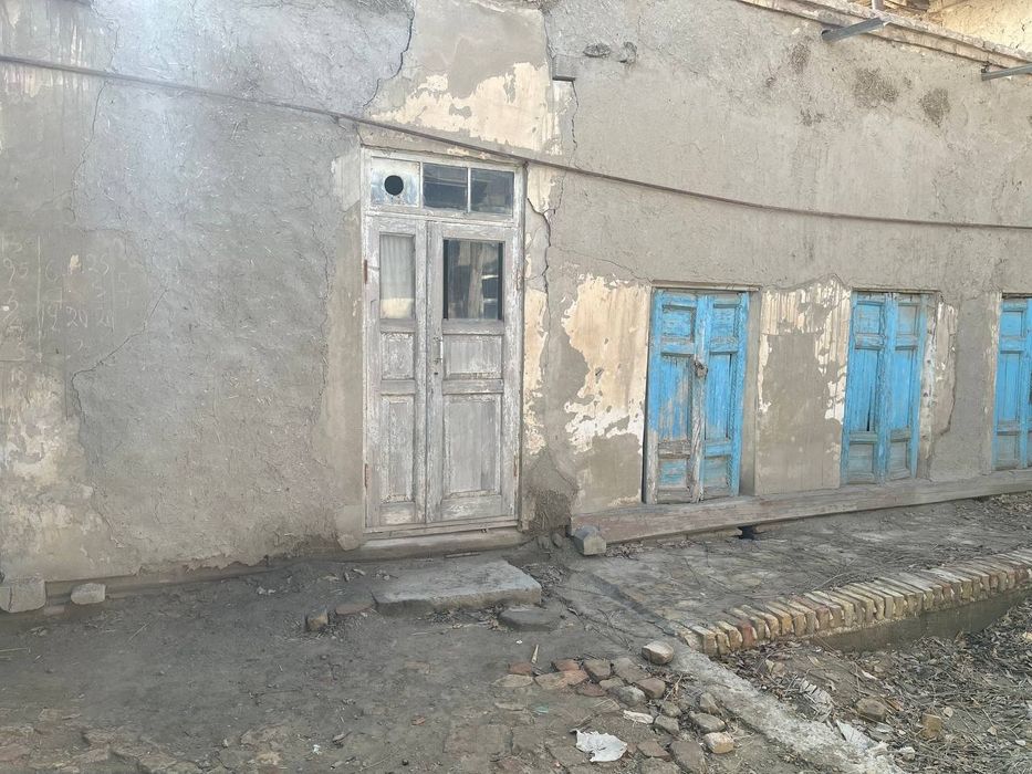 Эски шахарда ховли сотилади