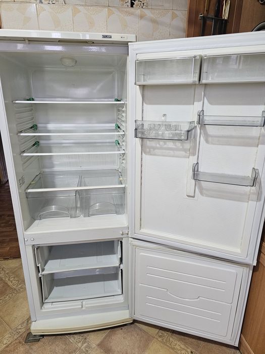 Продам холодильник-морозильник